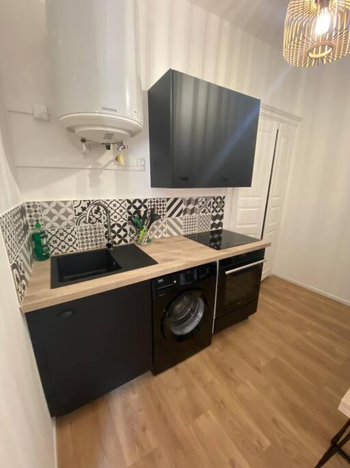 Corte Magnifique T2 45M2 Neuf 5 Personnes Place St Marcel Hyper Centre Wifi Lave Linge Tv Екстер'єр фото